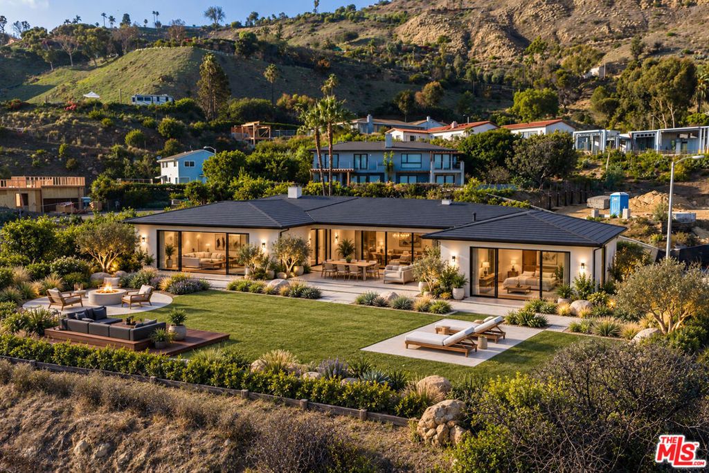 20494 Royal Stone Drive, Malibu