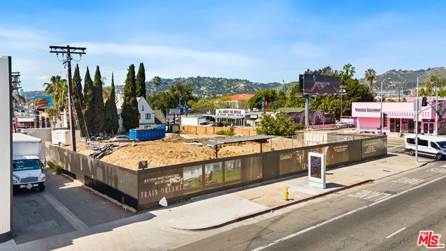 7100 - 7110 Melrose Avenue, Los Angeles