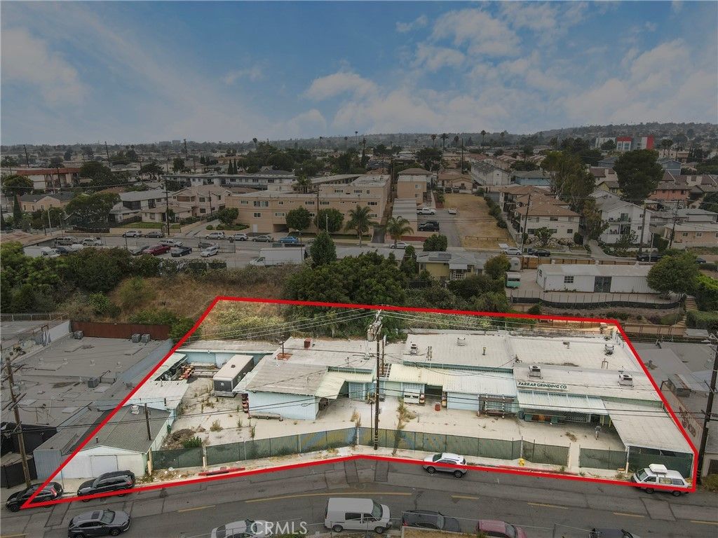 335 E Beach Avenue, Inglewood