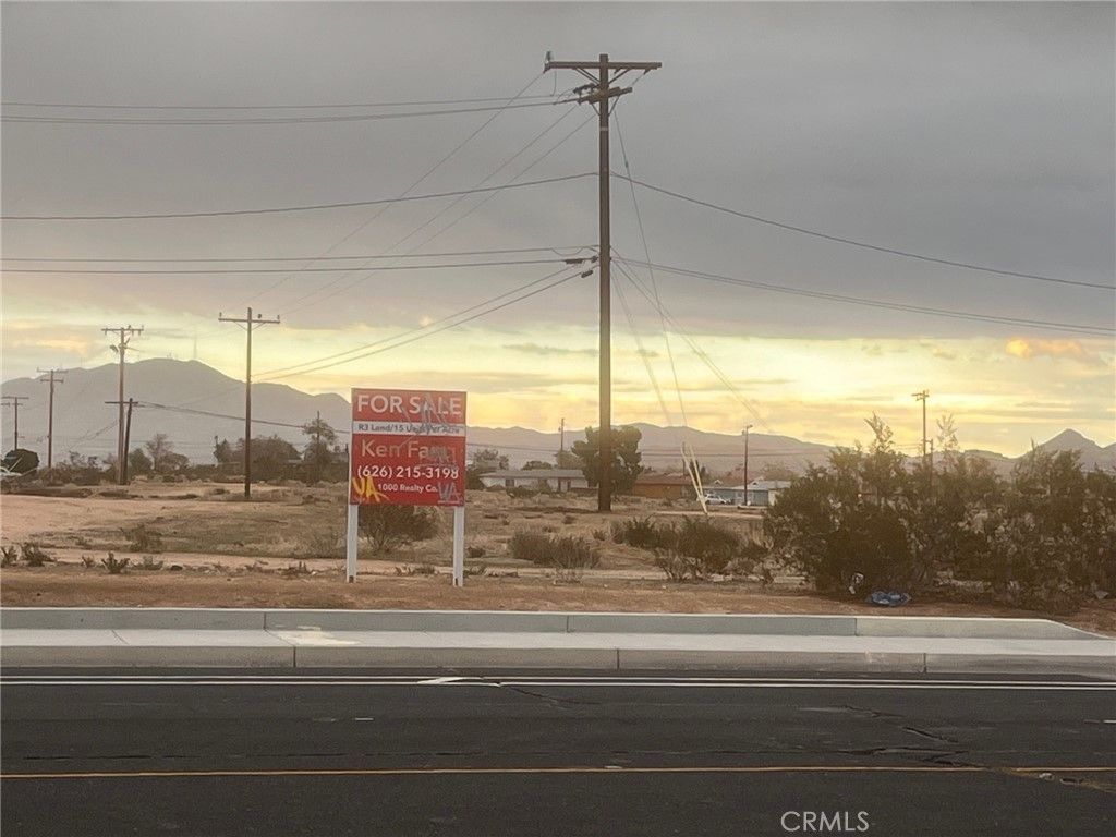 Green Tree, Victorville