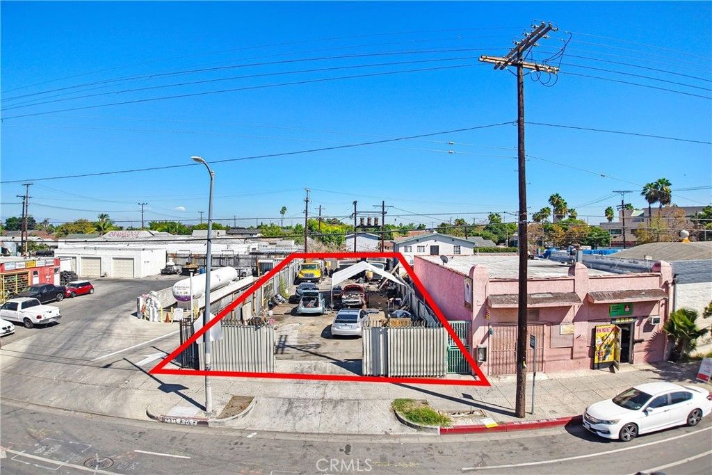 5513 Avalon, Los Angeles