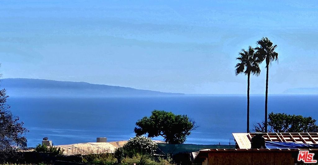 1022 Lachman Lane, Pacific Palisades