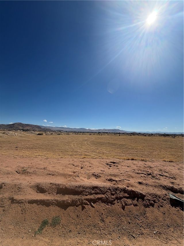 23525 Standing Rock, Apple Valley