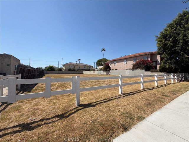 425 N Huntington Avenue, Monterey Park