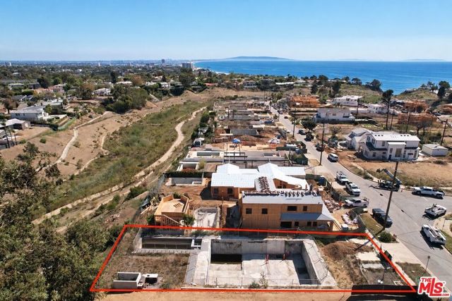 15305 De Pauw Street, Pacific Palisades