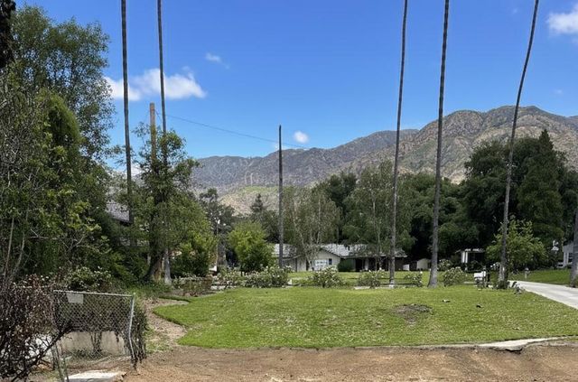 1660 Homewood Drive, Altadena