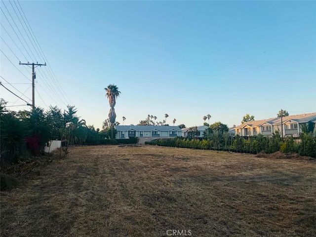 5695 Arlington Ave, Riverside