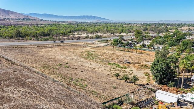 6165 Dodd Street, Jurupa Valley