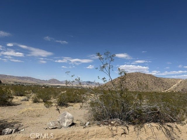 31888 Carson, Lucerne Valley