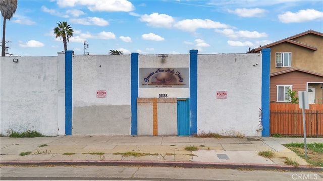 10808 S Broadway, Los Angeles