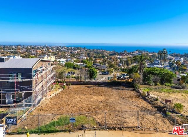 16644 Akron Street, Pacific Palisades