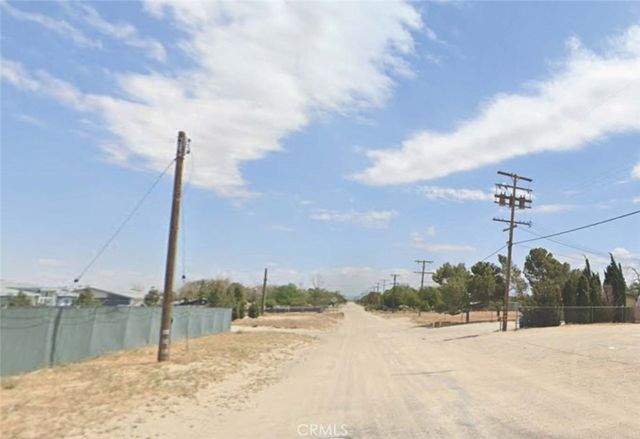 8401 Ave E-8, Lancaster