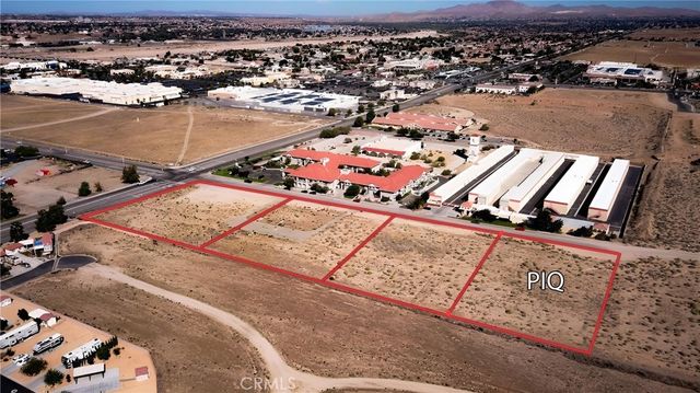 Town Center Drive, Apple Valley