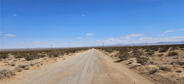 803 Princess Pat Mine Rd., Adelanto