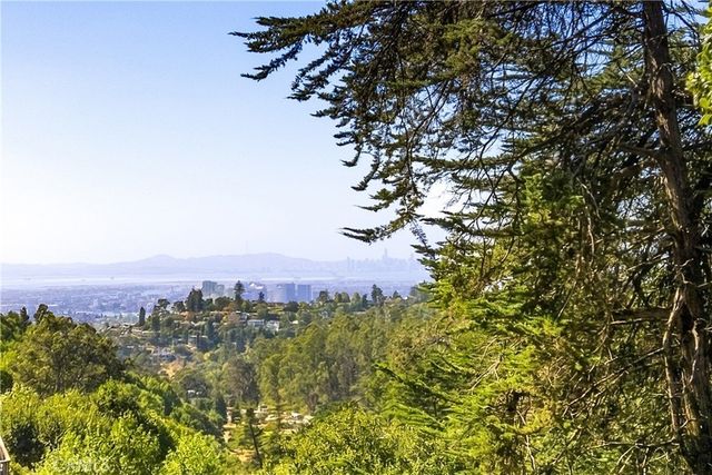 6090 Girvin Drive, Oakland