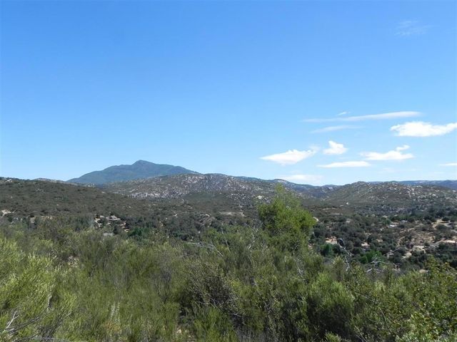 Off Viejas Grade, Descanso