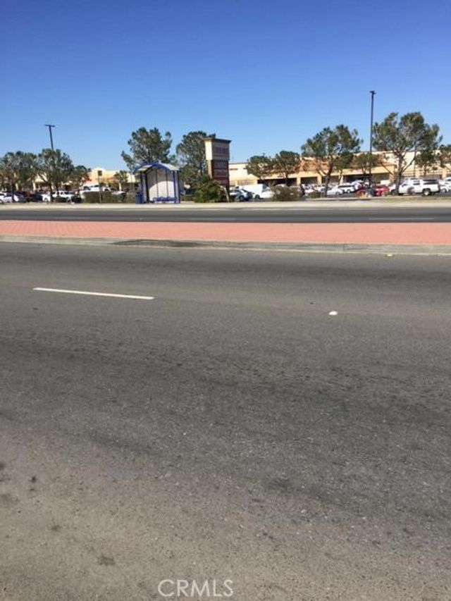 I Avenue, Hesperia
