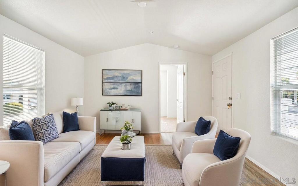 25521 Lincoln Ave # 99, Hemet