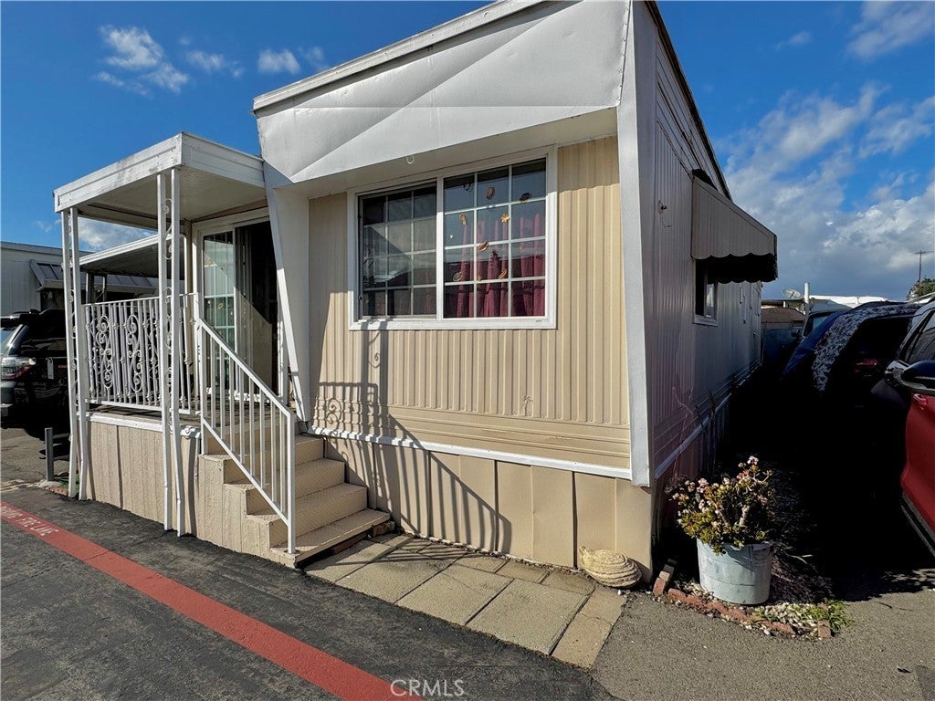 Photo of Listing #OC25035020