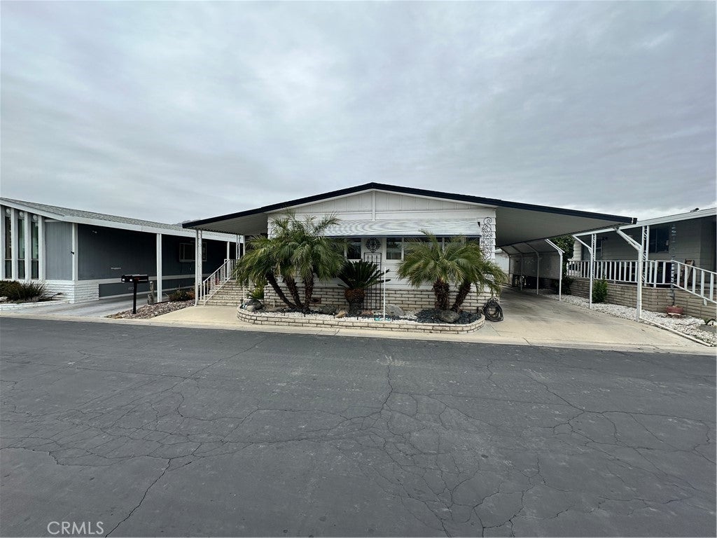 Photo of Listing #SW25045701