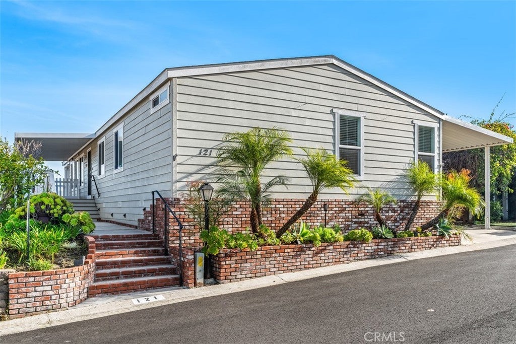 Photo of Listing #OC25060607