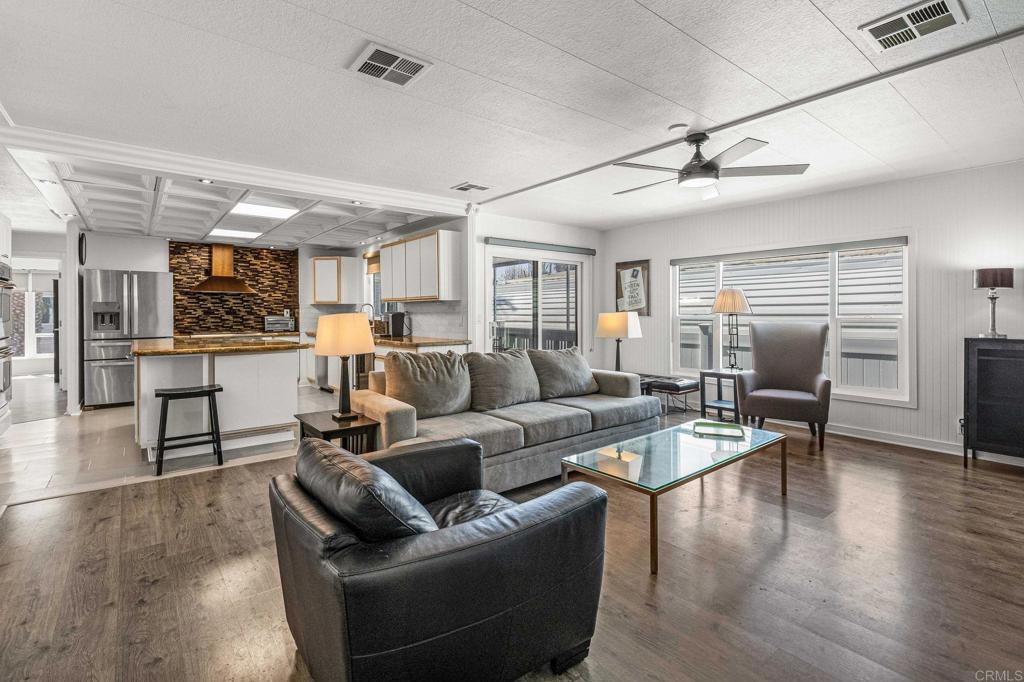 Photo of Listing #NDP2502988