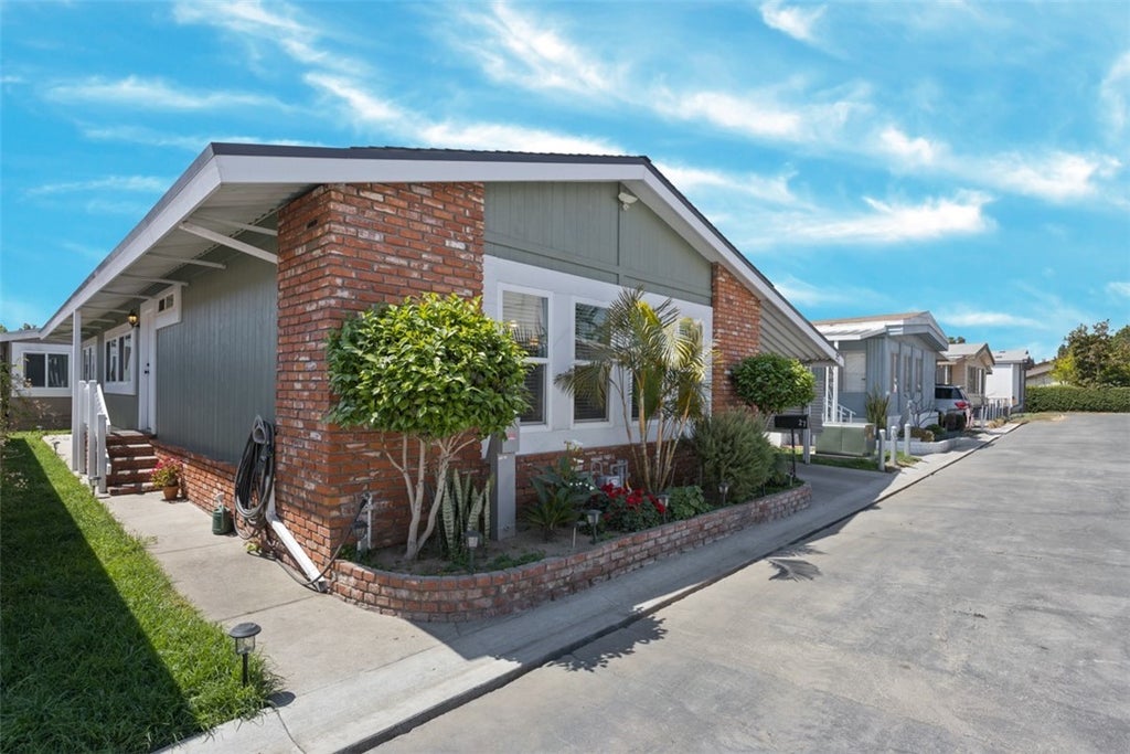 19127 Pioneer Boulevard # 27, Artesia