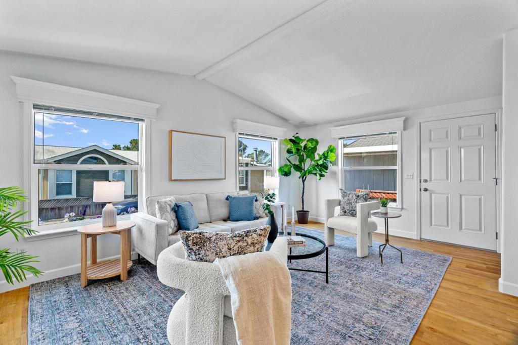 Photo of Listing #ML82007695