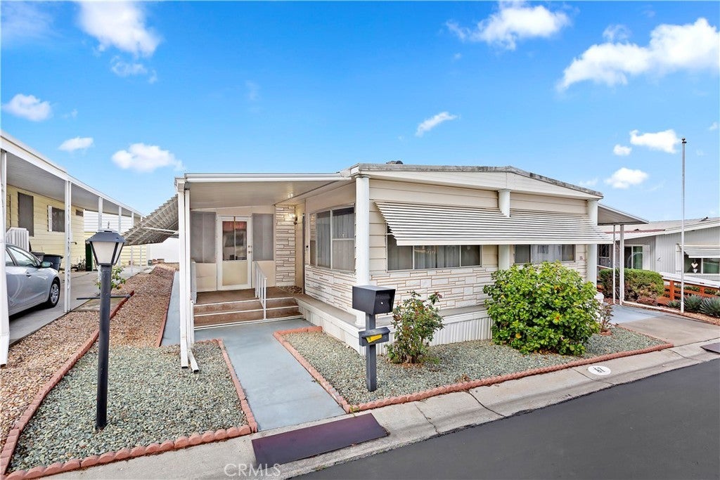 Photo of Listing #OC25120886