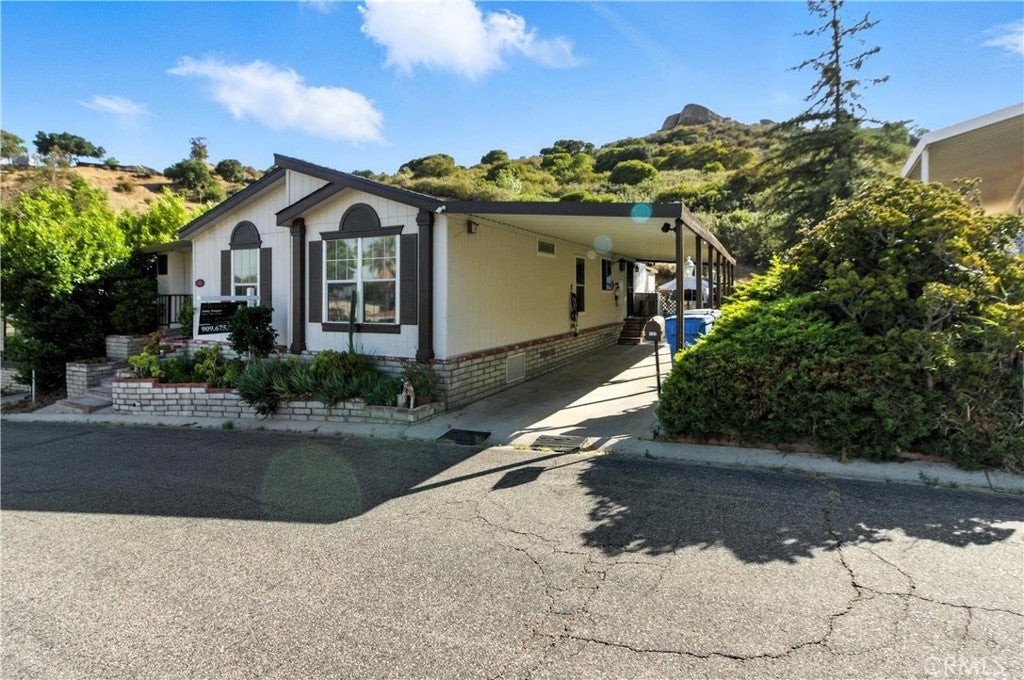 Photo of Listing #IV25140651