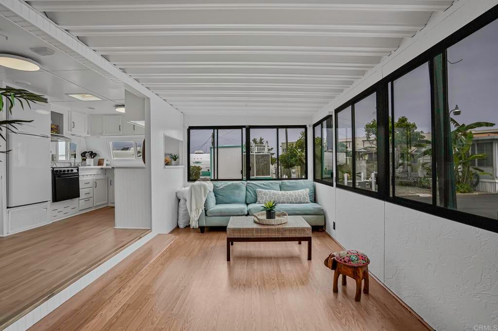 Photo of Listing #NDP2506400