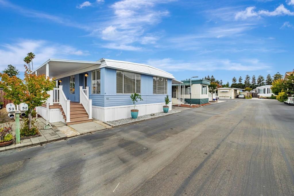 4425 Clares Street, Capitola