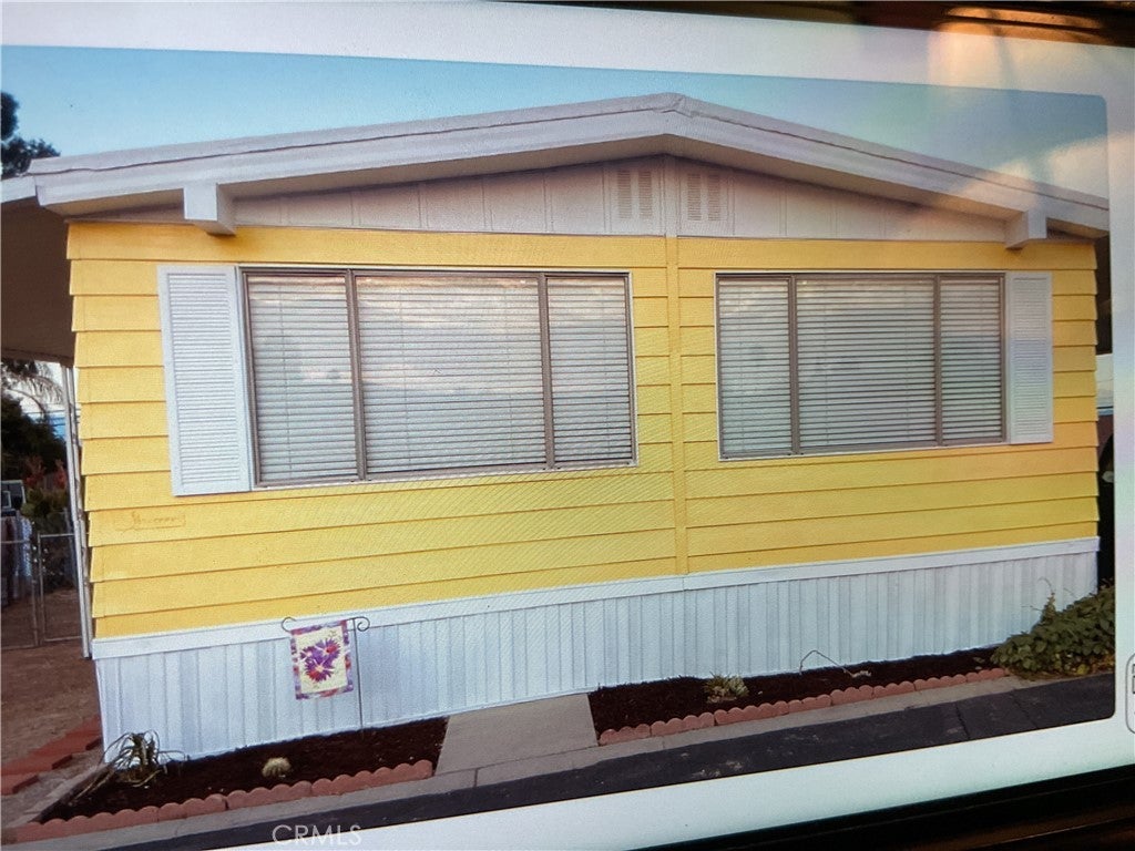 Photo of Listing #IV25157426