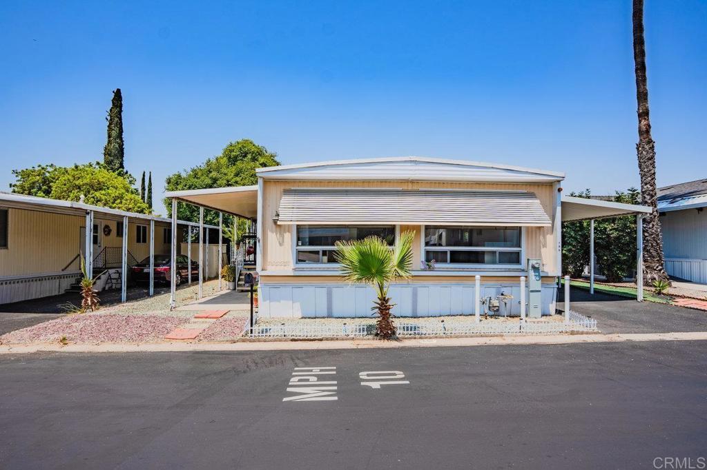 Photo of Listing #PTP2505358