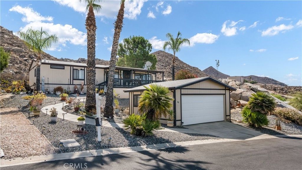 1536 S State Street # 233, Hemet