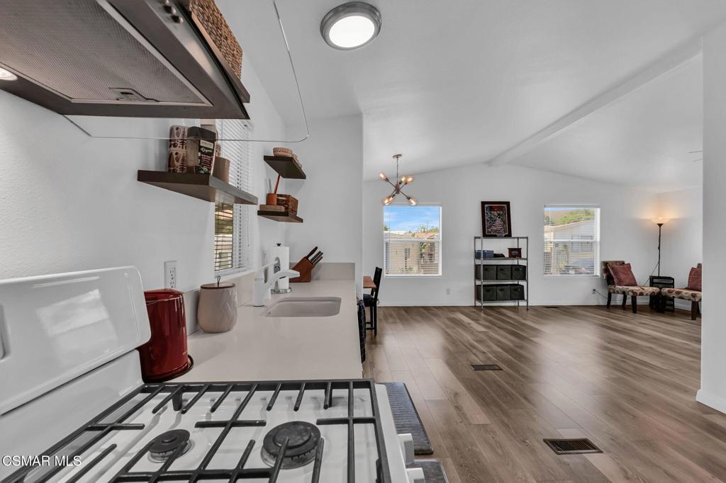 Photo of Listing #225003663