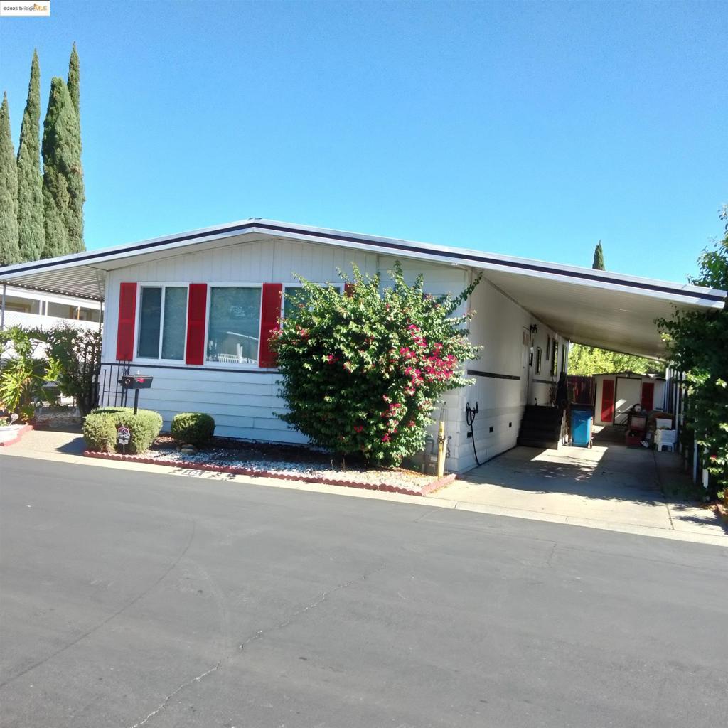 Photo of Listing #41105860