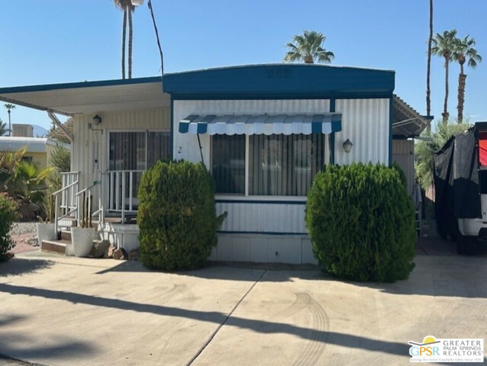 2 Harrison Street, Cathedral City