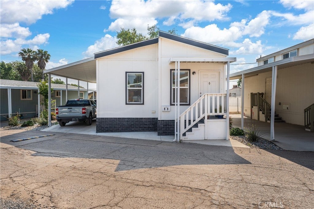 8086 Mission Blvd # 11, Jurupa Valley