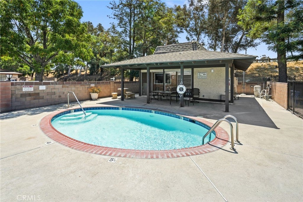 Photo of Listing #SR25175265