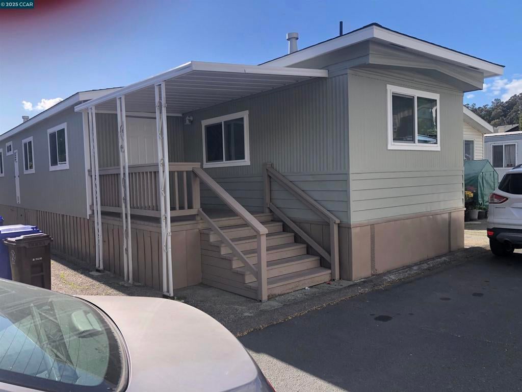 Photo of Listing #41107633