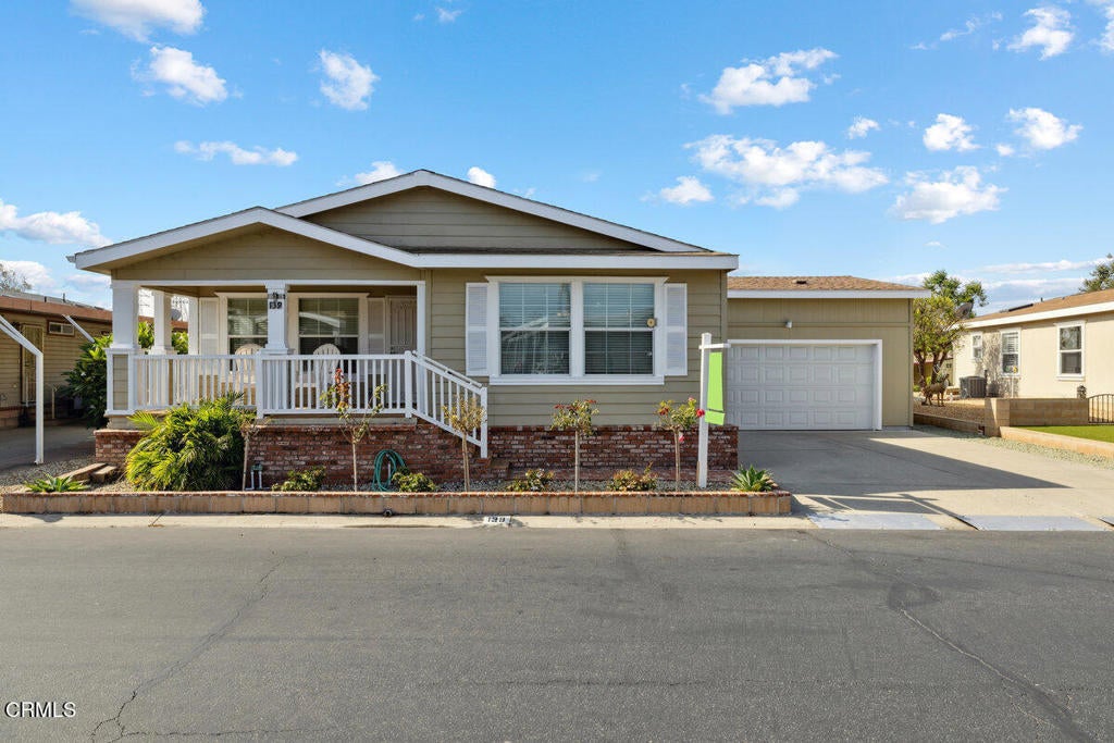 Photo of Listing #V1-31777