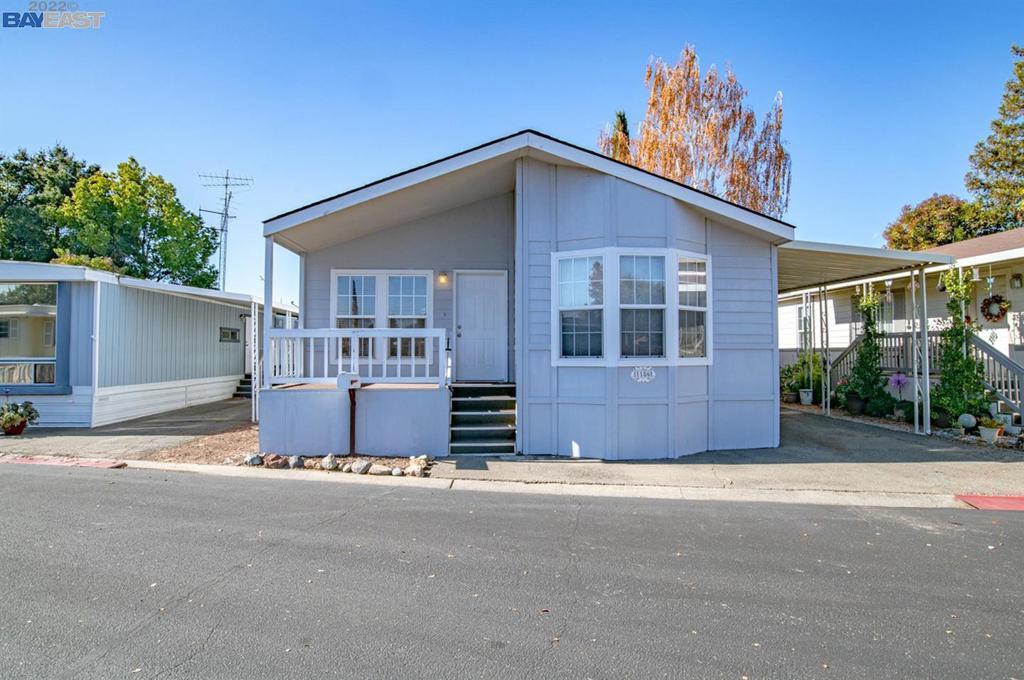 1186 Via Cristobal, Livermore
