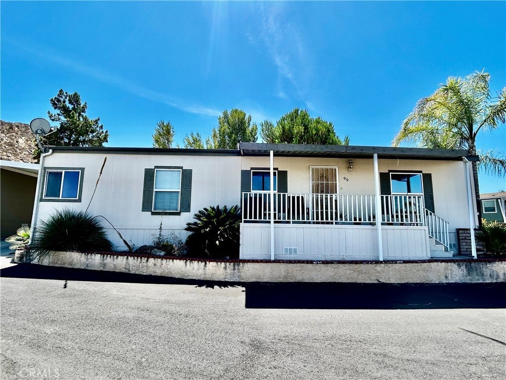 1536 S State St # 99, Hemet