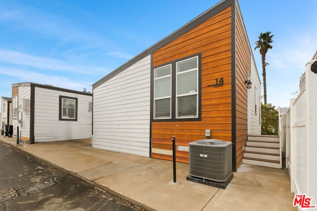 8250 Lankershim Boulevard # 192, North Hollywood