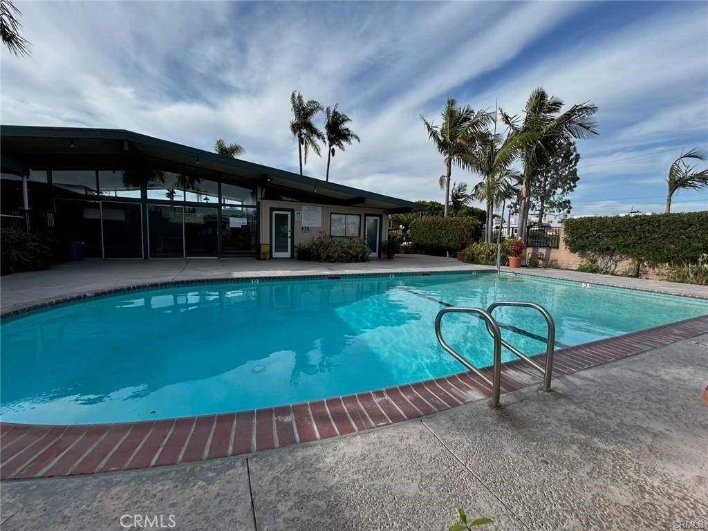 Photo of Listing #PV25220463