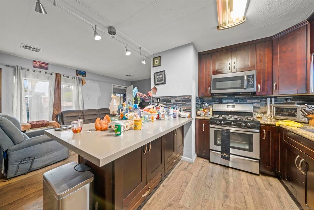 255 Bradley # 108, El Cajon