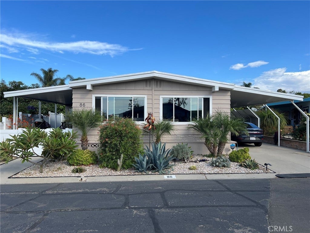 Photo of Listing #OC25219405