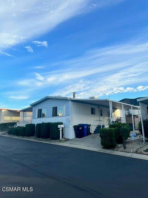 16 Robertson Way, Newbury Park