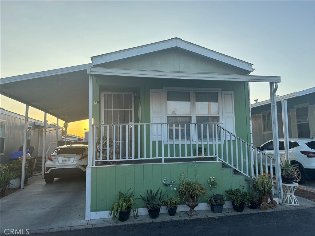 Photo of Listing #IV25222478